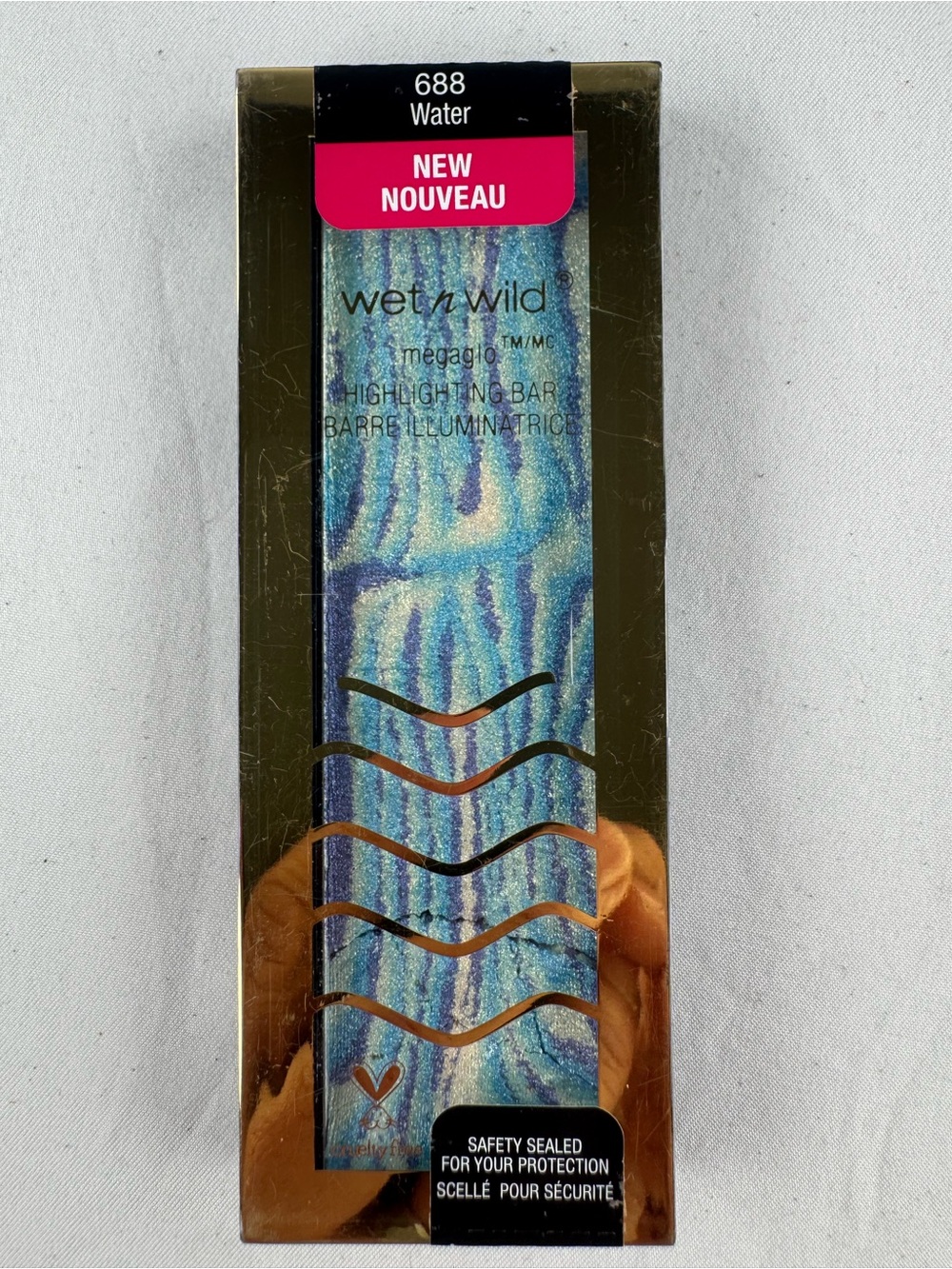wet n wild MegaGlo Highlighting Bar 688 Water - Iridescent Blue-Green